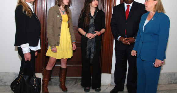 Celebrities School Children Citizen Advocates Gather At Capitol To Lobby For Permanent Ban On Horse Slaughter Animal Welfare Institute Celebrities School Children Citizen Advocates Gather At Capitol To Lobby For Permanent Ban On Horse Slaughter Animal Welfare Institute